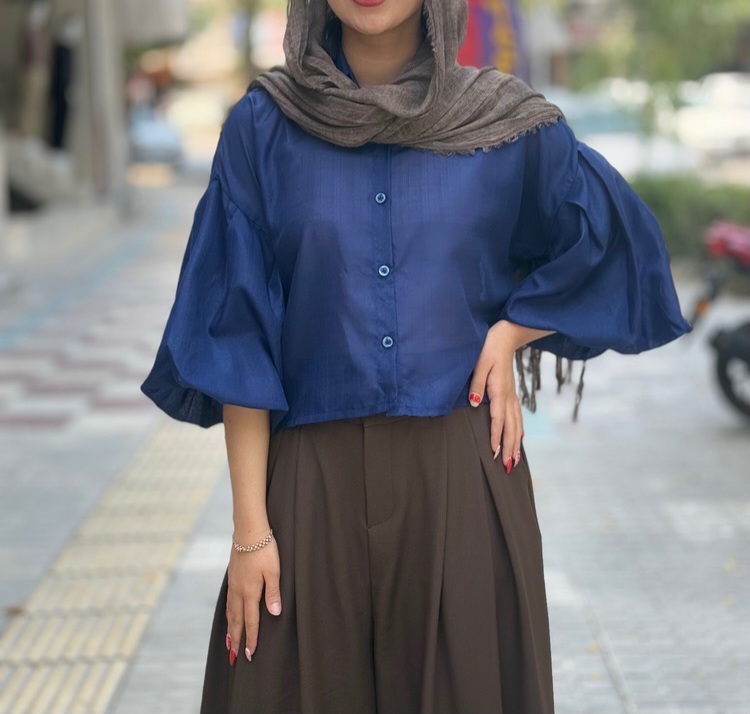 کراپ شیشه ای آستین پفی